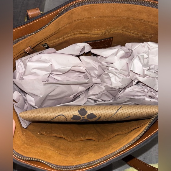 💛Patricia Nash Map Print 100% Full Grain Leather Tote - Picture 5 of 10